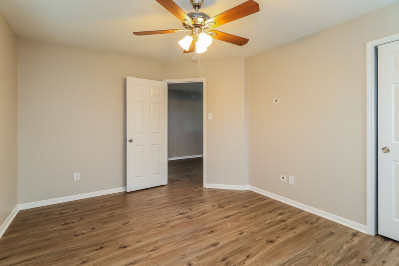 2,365/Mo, 9952 Swallow Dr Conroe, TX 77385 Bedroom View