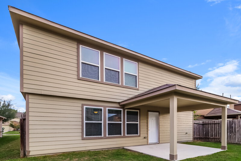 2,365/Mo, 9952 Swallow Dr Conroe, TX 77385 Rear View