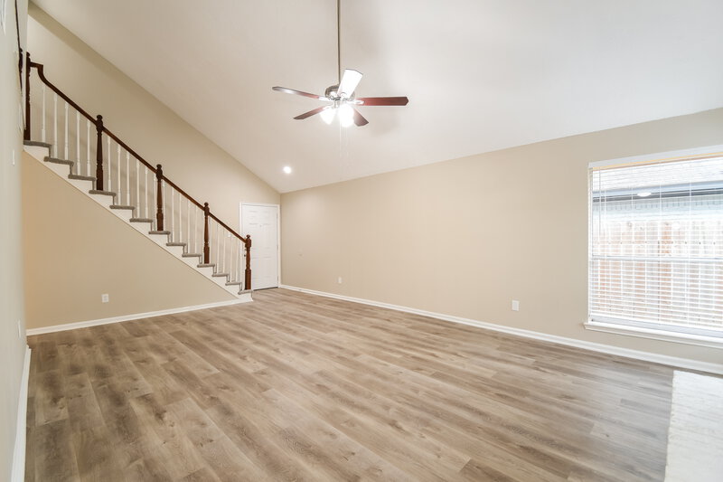 1,885/Mo, 3814 Oaktrace Dr Humble, TX 77396 Living Room View 2