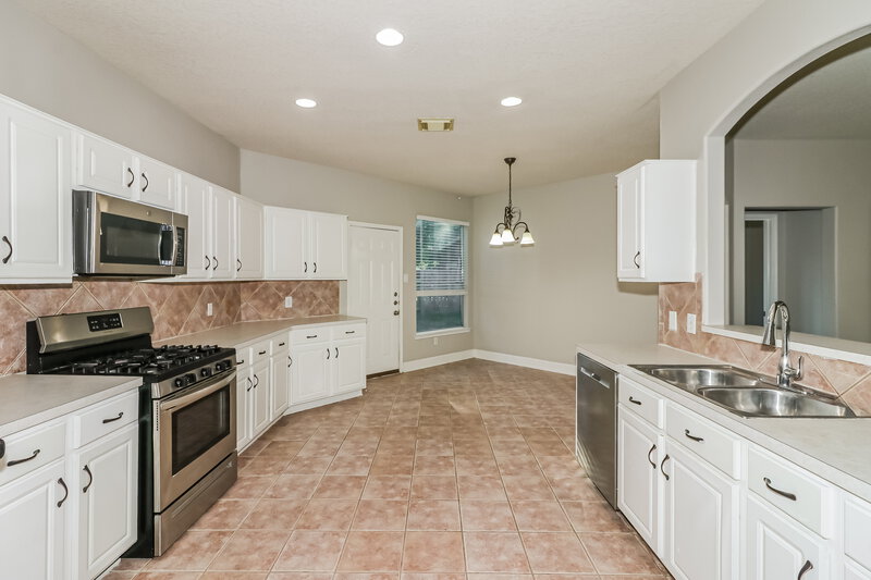 2,135/Mo, 14411 Pelican Marsh Dr Cypress, TX 77429 Kitchen View 2