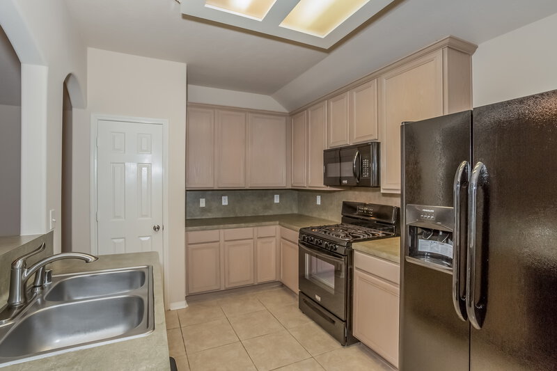 2,555/Mo, 3214 Mystic Port Ln League City, TX 77573 kitchen View