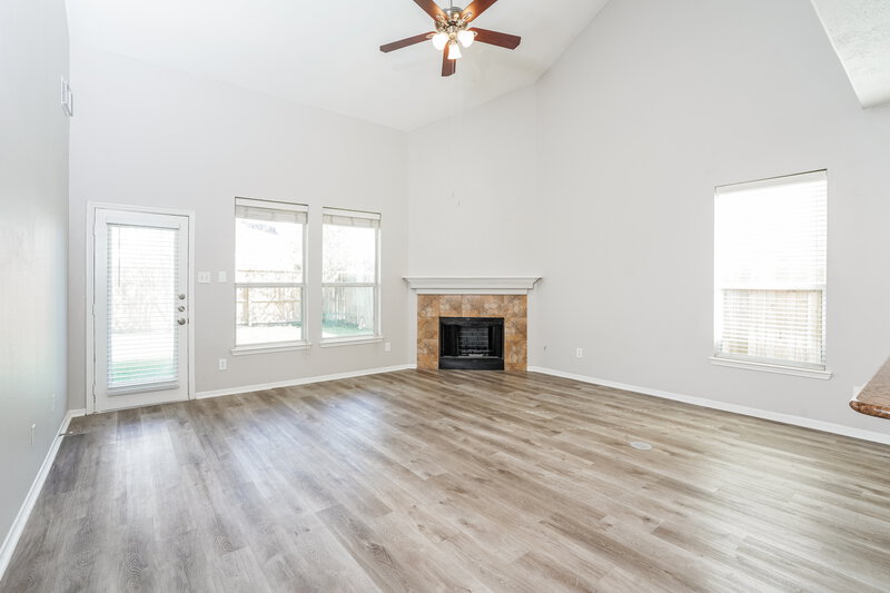 2,715/Mo, 6206 Lovage Ave Crosby, TX 77532 Living Room View