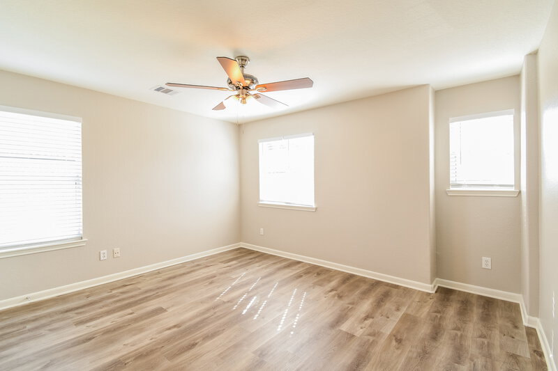 3,035/Mo, 4207 Summer Ln Pearland, TX 77584 Bedroom View