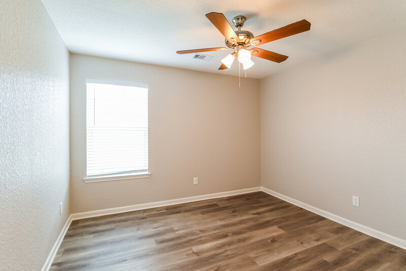 3,035/Mo, 4207 Summer Ln Pearland, TX 77584 Bedroom View 2