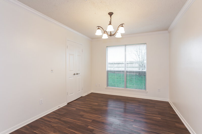 2,385/Mo, 4015 Elmwood Dr Pearland, TX 77584 Dining Room View