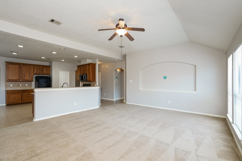 2,100/Mo, 26019 Chapman Falls Dr Richmond, TX 77406 Living Room View 2