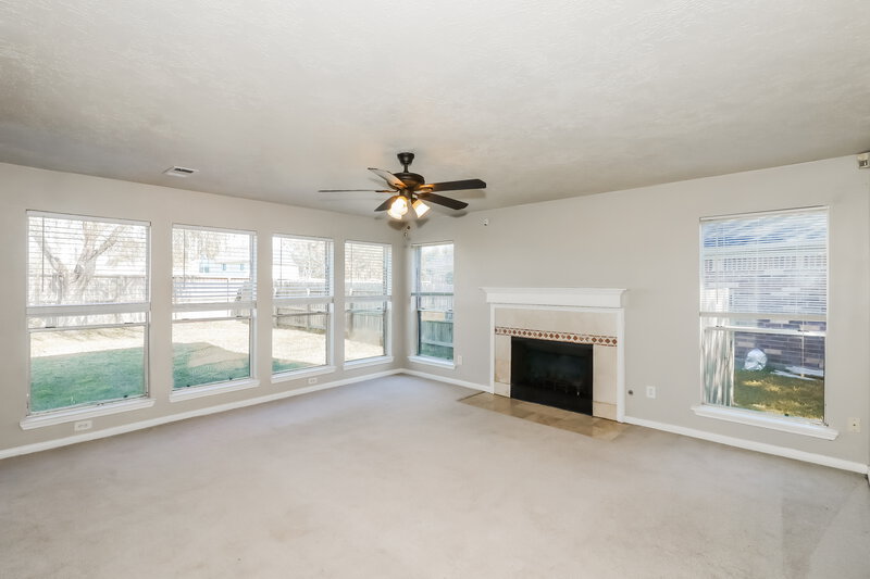 1,975/Mo, 17806 Oakland Mills Dr Richmond, TX 77407 Family Room View
