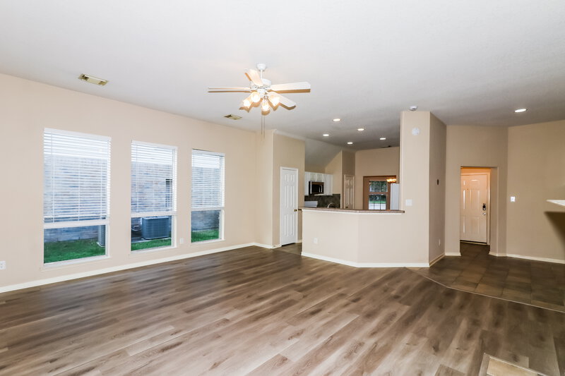 2,390/Mo, 14511 Heron Marsh Dr Cypress, TX 77429 Living Room View 2