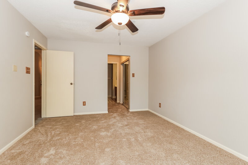 1,740/Mo, 38 Camberwell Ct Spring, TX 77380 Main Bedroom View