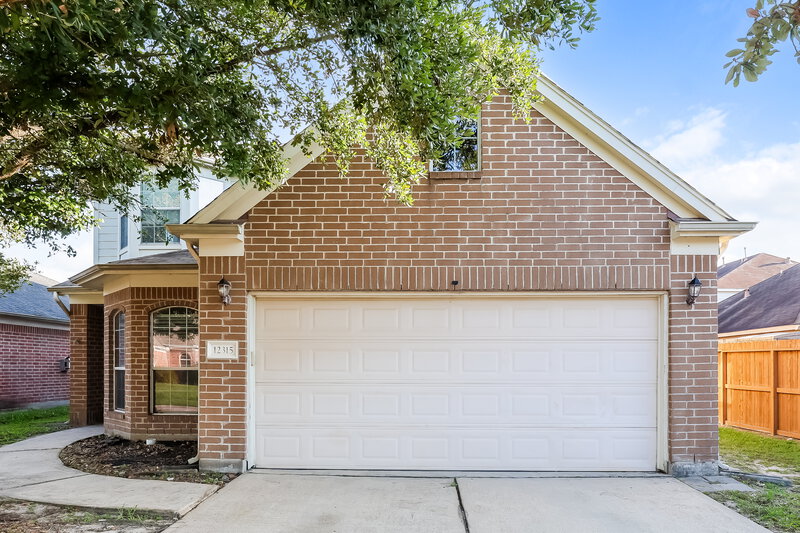 2,650/Mo, 12315 English Brook Cir Humble, TX 77346 Front View