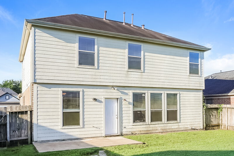 2,650/Mo, 12315 English Brook Cir Humble, TX 77346 Rear View