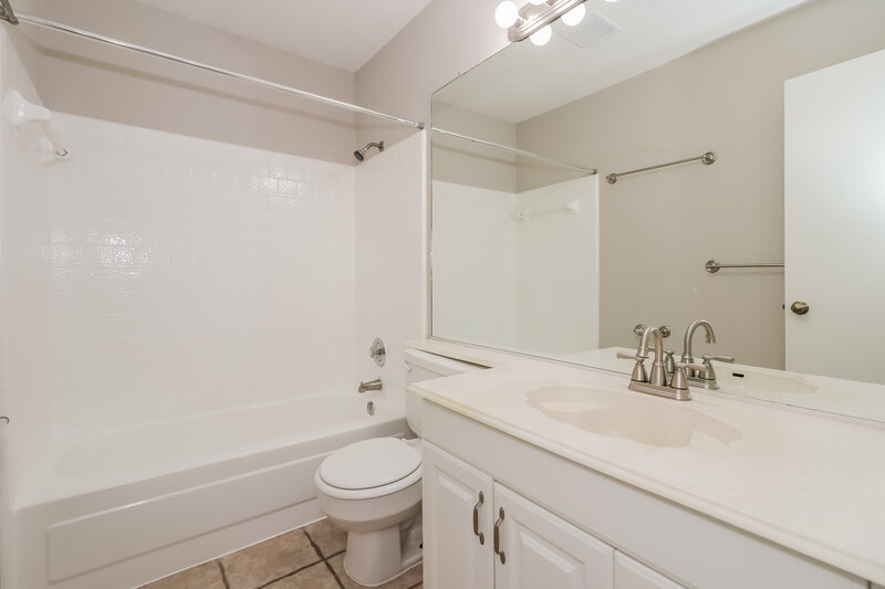1,755/Mo, 9423 Bayou Bluff Dr Spring, TX 77379 Bathroom View