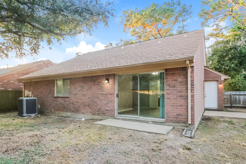 1,755/Mo, 9423 Bayou Bluff Dr Spring, TX 77379 Rear View