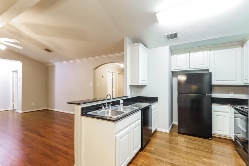 1,810/Mo, 28946 Village Creek Loop Spring, TX 77386 Kitchen View