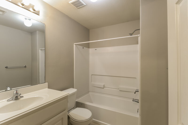 1,810/Mo, 28946 Village Creek Loop Spring, TX 77386 Bathroom View