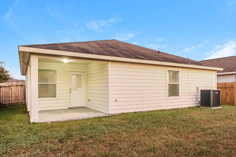 1,915/Mo, 4266 Medina River Loop Spring, TX 77386 Rear View