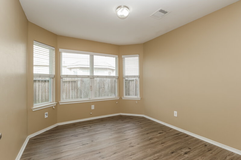 2,215/Mo, 11411 Chelsea Oak St Houston, TX 77065 Den View