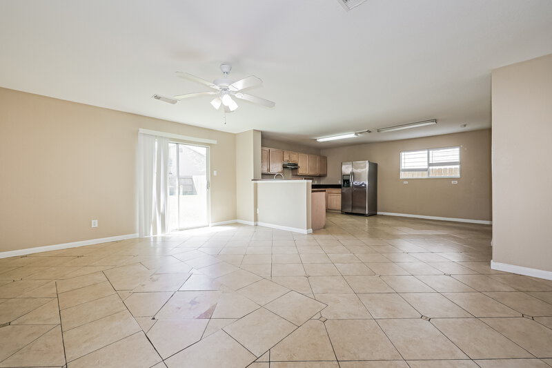 1,885/Mo, 12718 Blue Timbers Ct Houston, TX 77044 Dining Room View 2