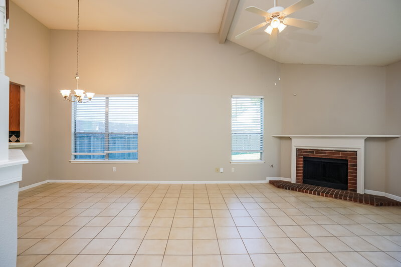 1,865/Mo, 20126 Rolling Hills Ln Katy, TX 77449 Living Room View