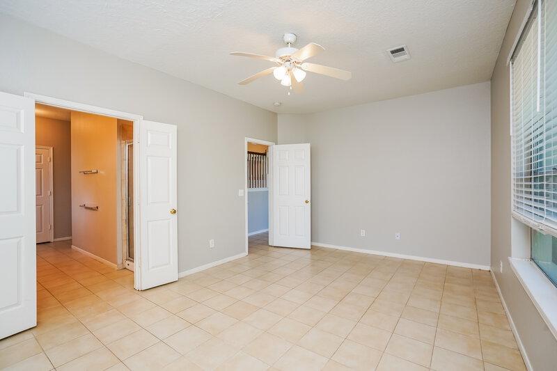 1,865/Mo, 20126 Rolling Hills Ln Katy, TX 77449 Main Bedroom View