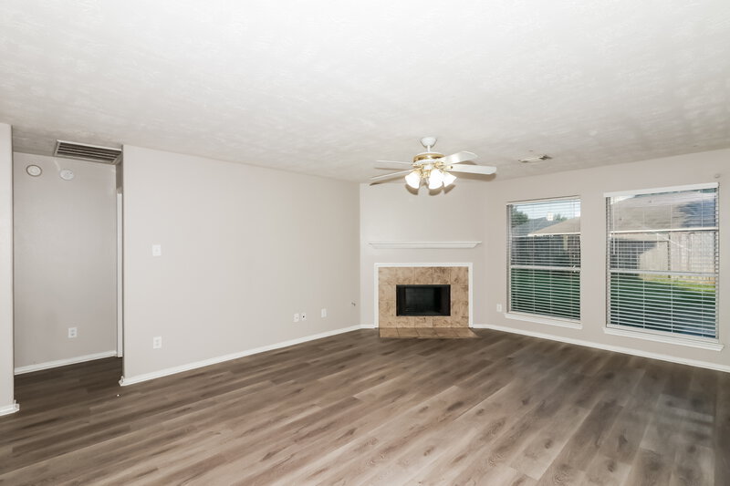 2,195/Mo, 16707 Great Oaks Glen Dr Houston, TX 77083 Misc View 2
