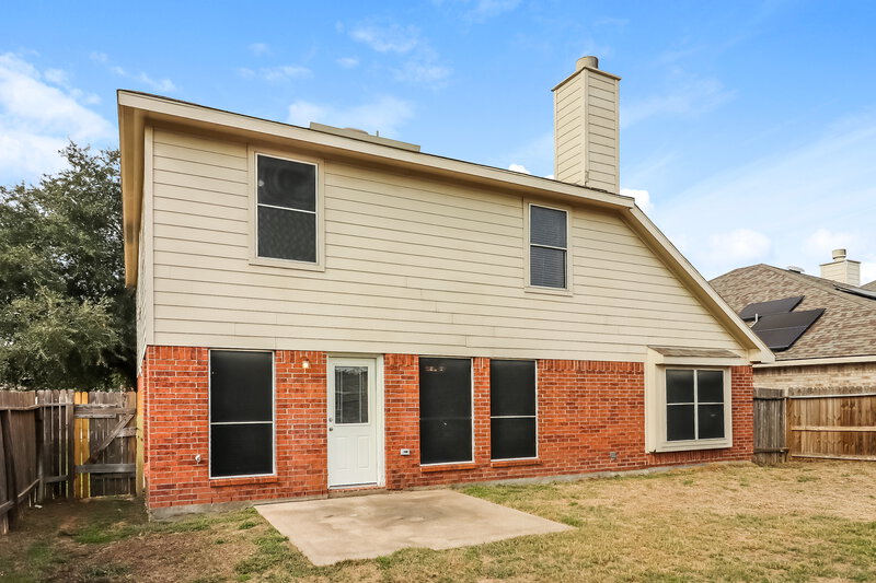 2,320/Mo, 16707 Great Oaks Glen Dr Houston, TX 77083 Rear View 2