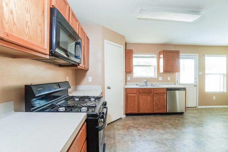 1,780/Mo, 706 Harpswell Ln Houston, TX 77073 Kitchen View