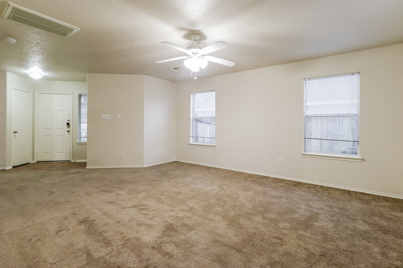 1,765/Mo, 20150 Deerbrook Park Blvd Humble, TX 77338 Living Room View 2