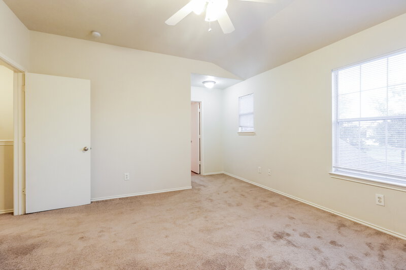 1,765/Mo, 20150 Deerbrook Park Blvd Humble, TX 77338 Main Bedroom View