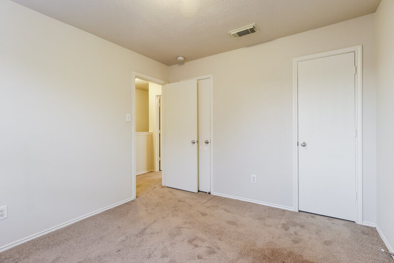 1,765/Mo, 20150 Deerbrook Park Blvd Humble, TX 77338 Main Bedroom View 2