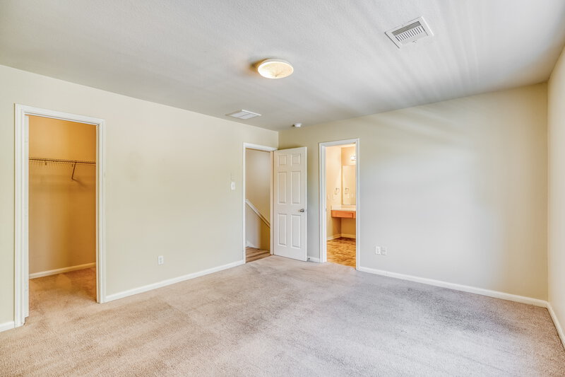 1,780/Mo, 8131 Barnes Ridge Ln Houston, TX 77072 Main Bedroom View 2