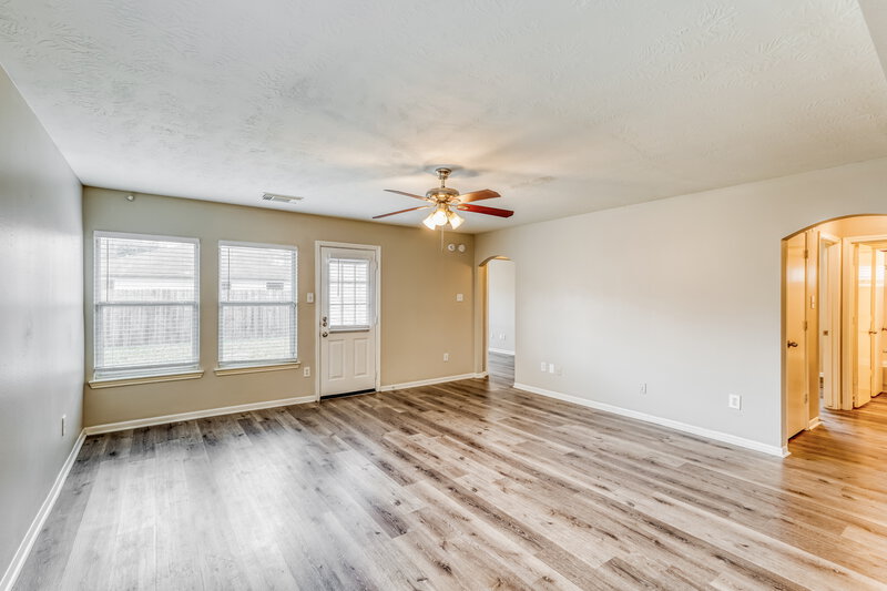 1,870/Mo, 3943 Teal Vista Ct Fresno, TX 77545 Living Room View