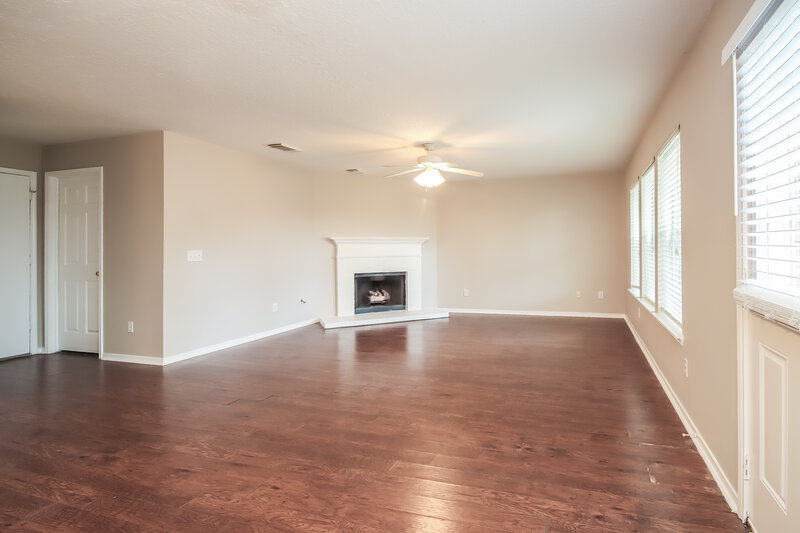 2,405/Mo, 5927 Kelly Mill Ln Humble, TX 77346 Living Room View