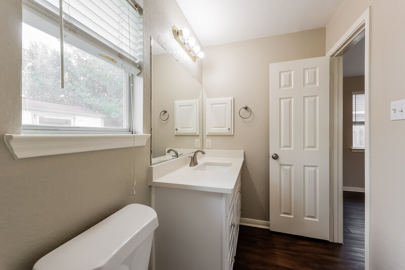 1,765/Mo, 24030 Rockygate Dr Spring, TX 77373 Main Bathroom View 2