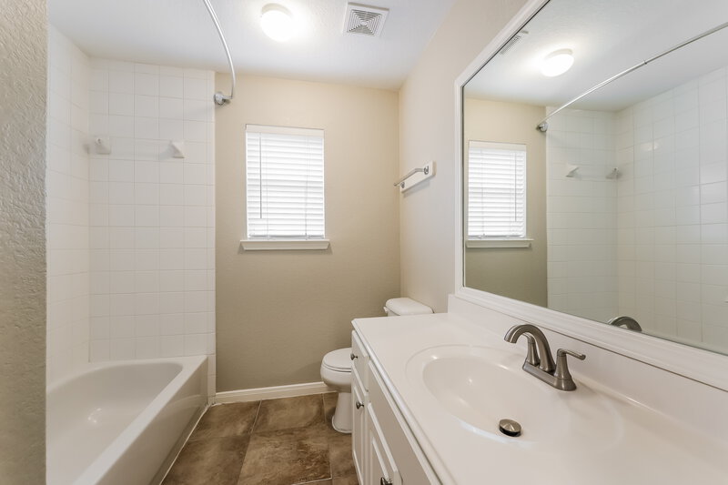 1,765/Mo, 24030 Rockygate Dr Spring, TX 77373 Bathroom View