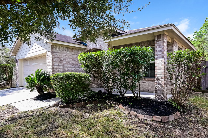 1,635/Mo, 10743 Jordan Heights Dr Houston, TX 77016 Front View