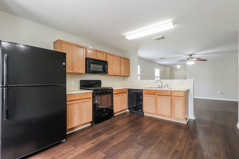 1,655/Mo, 21030 Brannon Hill Ln Humble, TX 77338 Kitchen View