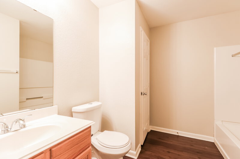 1,655/Mo, 21030 Brannon Hill Ln Humble, TX 77338 Bathroom View 2