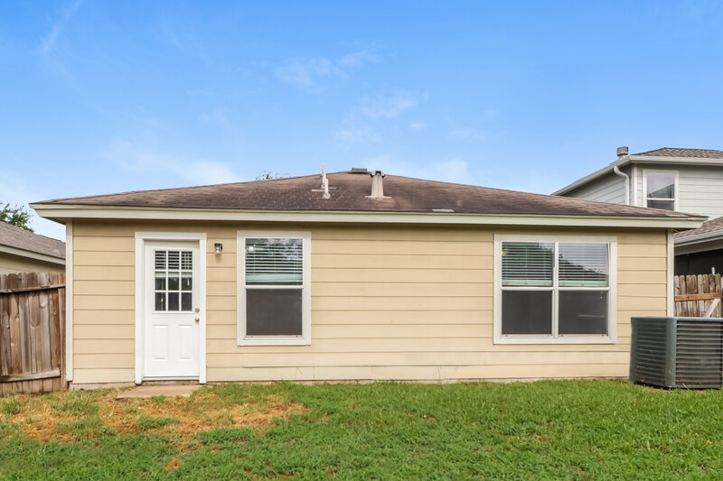 1,655/Mo, 21030 Brannon Hill Ln Humble, TX 77338 Rear View