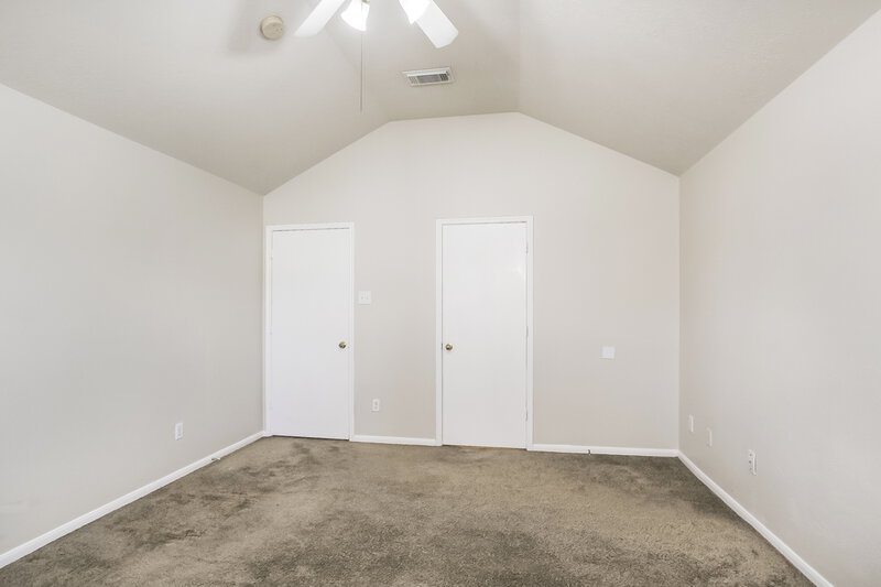 1,810/Mo, 415 Thornwilde Park Ln Houston, TX 77073 Main Bedroom View 2