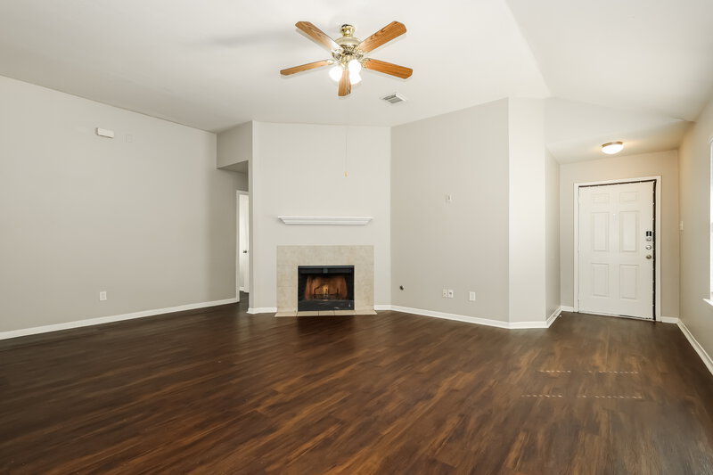 1,760/Mo, 16207 Imperial Forest Ln Houston, TX 77073 Living Room View 2