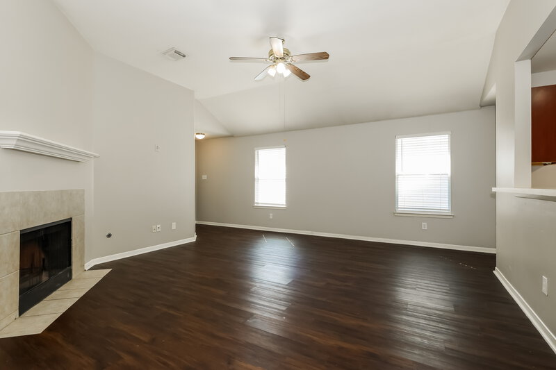 1,760/Mo, 16207 Imperial Forest Ln Houston, TX 77073 Living Room View 3