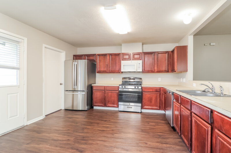 1,860/Mo, 16207 Imperial Forest Ln Houston, TX 77073 Kitchen View