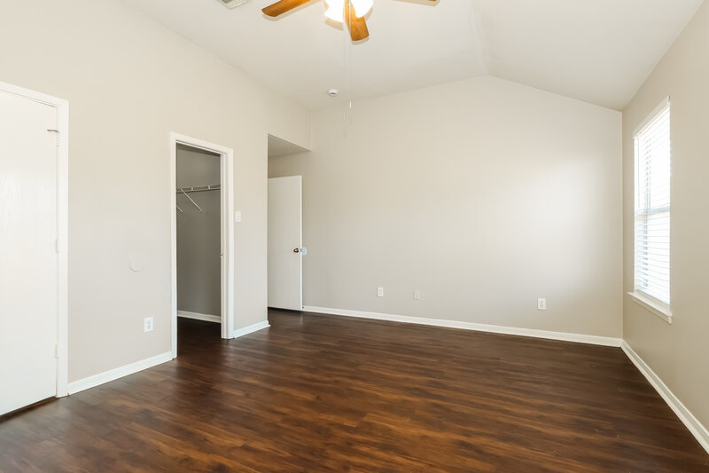 1,760/Mo, 16207 Imperial Forest Ln Houston, TX 77073 Main Bedroom View 2