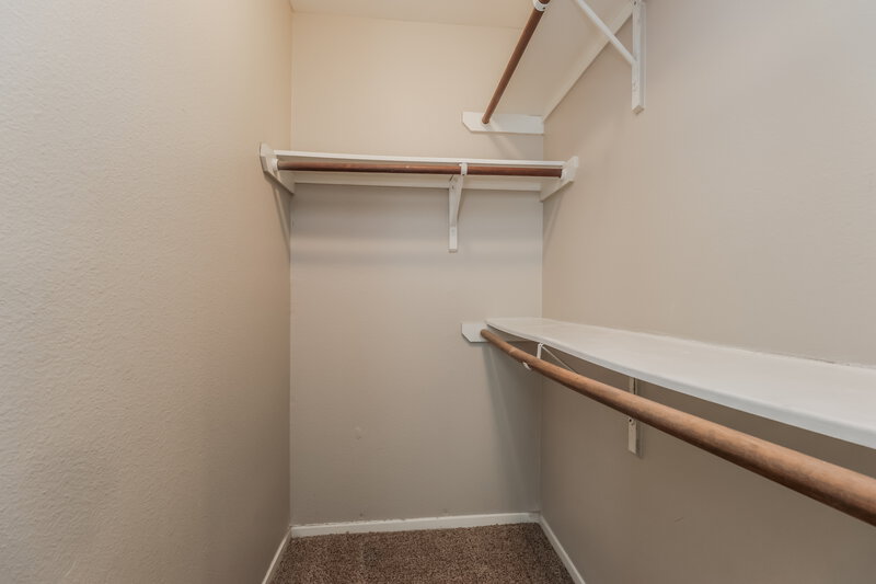 1,430/Mo, 1139 Verde Trails Dr Houston, TX 77073 Walk In Closet View