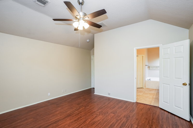 1,955/Mo, 11023 Sentry Ct Houston, TX 77065 Main Bedroom View 2