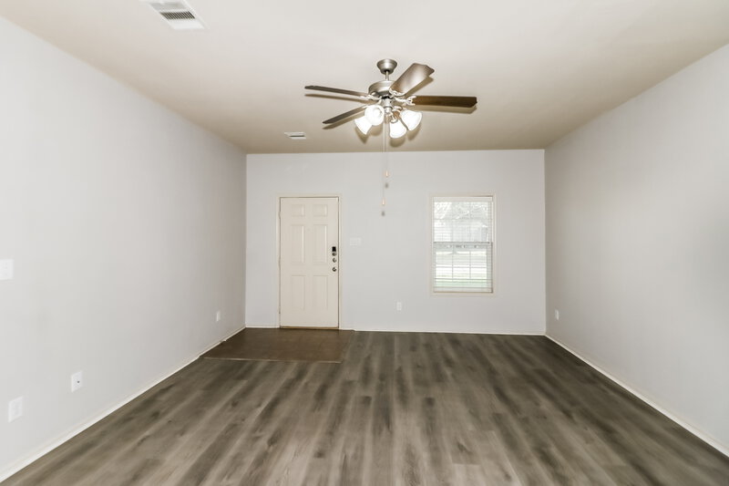 2,150/Mo, 19758 Crossfalls Ln Cypress, TX 77433 Living Room View