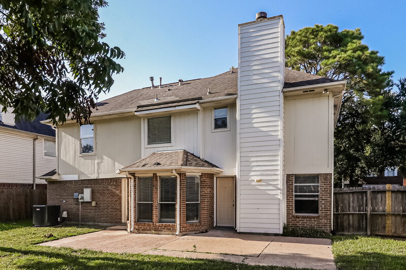2,095/Mo, 15815 Spruce River Ct Sugar Land, TX 77498 Rear View
