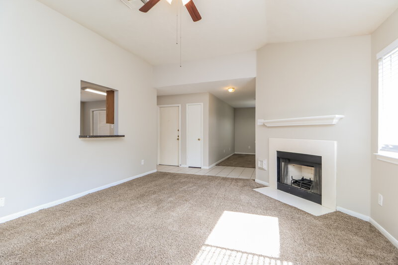 1,915/Mo, 12119 Bowsman Dr Tomball, TX 77377 Living Room View 2