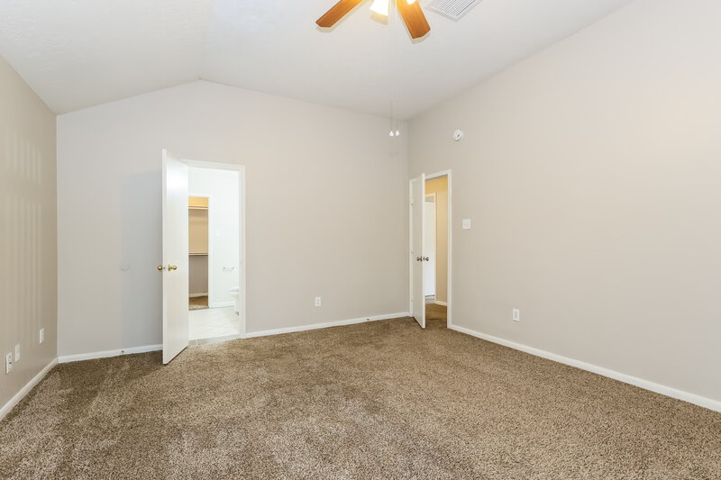 1,735/Mo, 12119 Bowsman Dr Tomball, TX 77377 Main Bedroom View 2